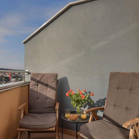 Apartment Leki - Newly Renovated, Modern City Spot Pola Esterno foto
