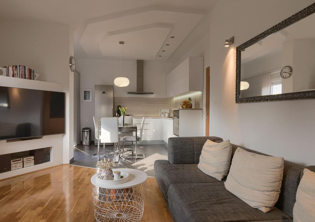Apartment Leki - Newly Renovated, Modern City Spot Pola Esterno foto