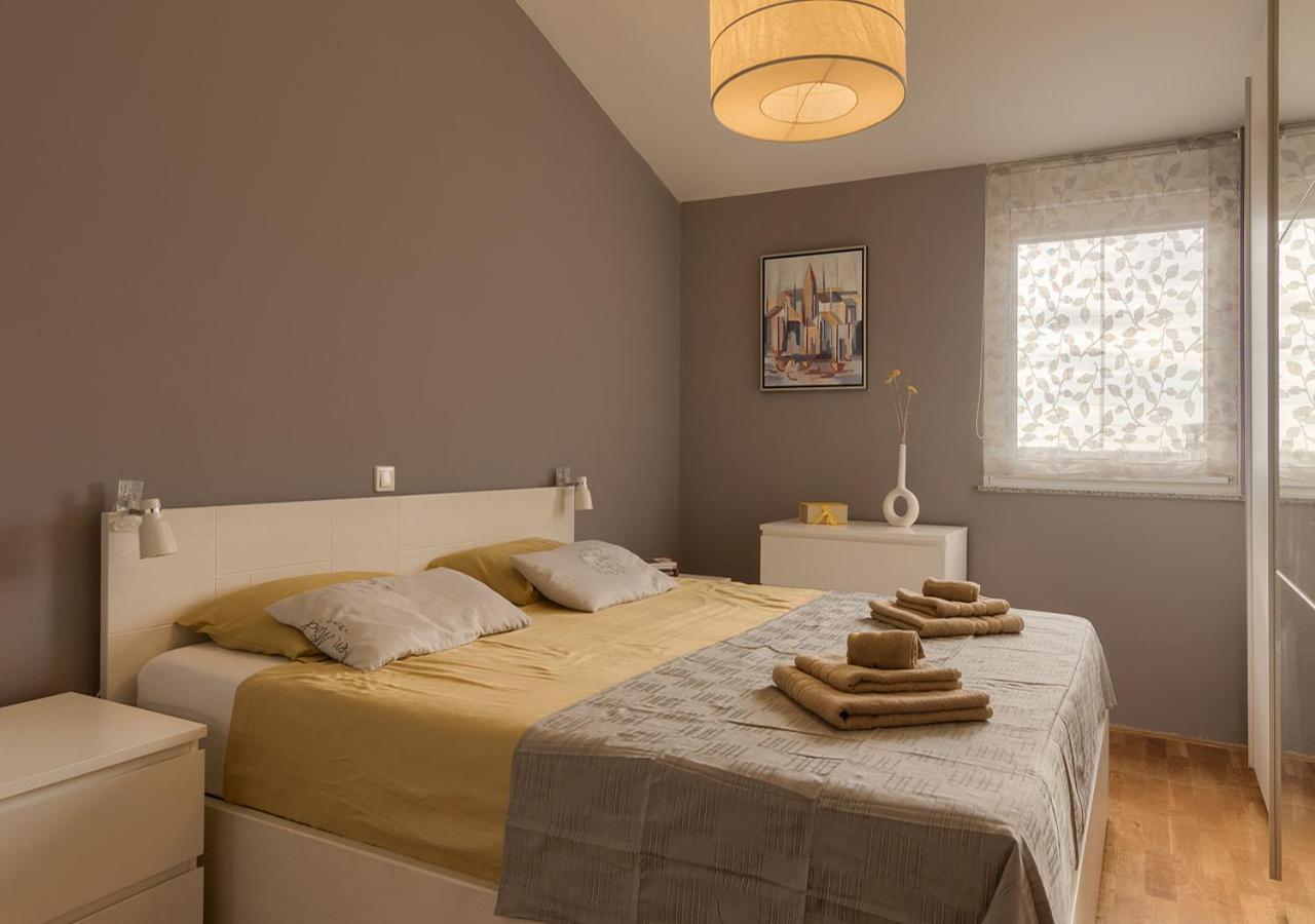 Apartment Leki - Newly Renovated, Modern City Spot Pola Esterno foto